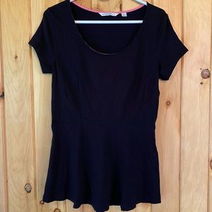 Isaac Mizrahi LIVE! Black Flowy Short Sleeve Top with Pink Outline